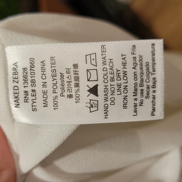 NWT Naked Zebra Cold Shoulder Blouse - Picture 6 of 6